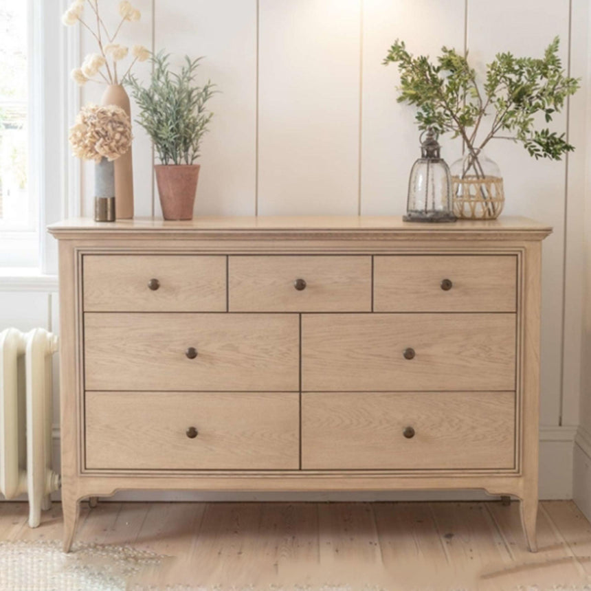 Willis and Gambier Toulon Oak 3+4 Drawer Wide Chest