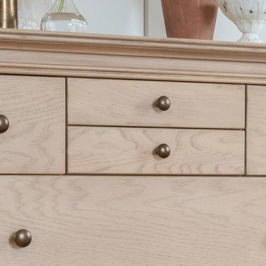 Willis and Gambier Toulon Oak 8 Drawer Chest-6