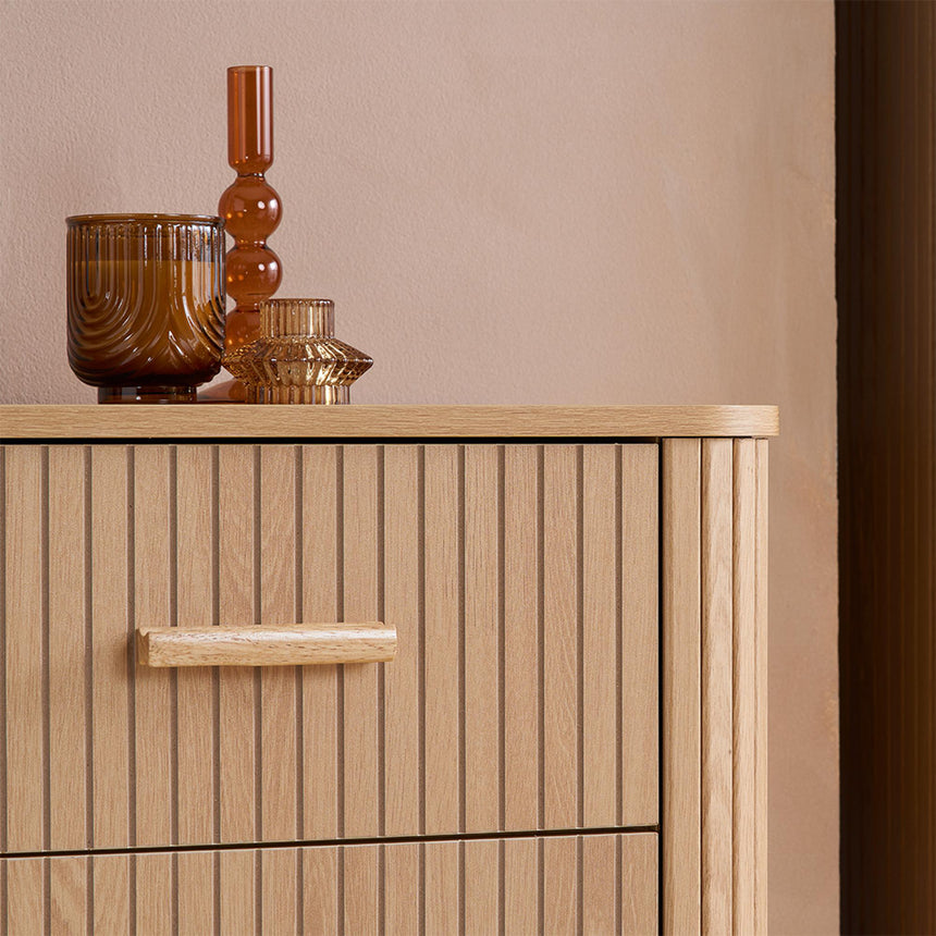 Axel Oak Fluted 2+3 Drawer Curved Chest-3