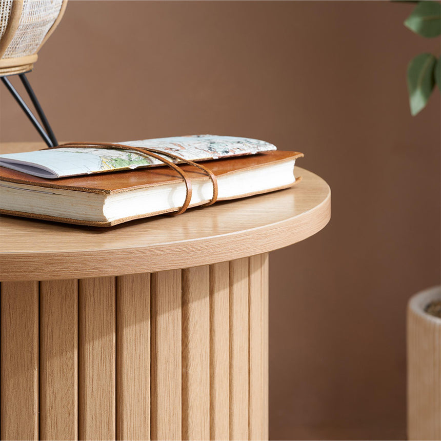 Axel Oak Fluted Round Side Table-3