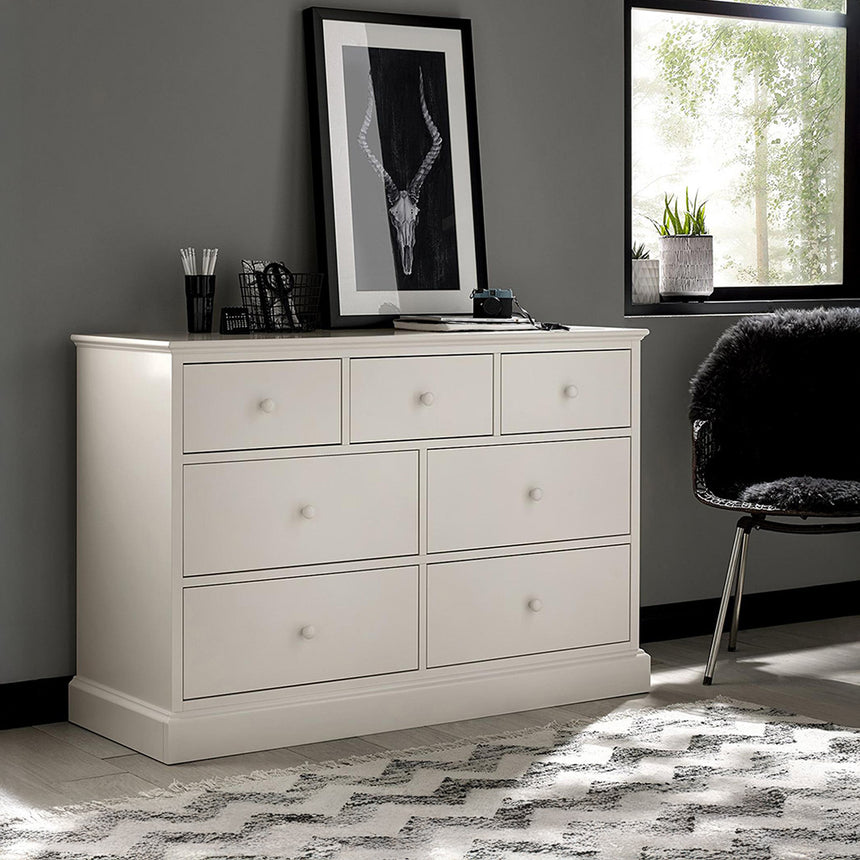 Arkansas White 3+4 Drawer Chest