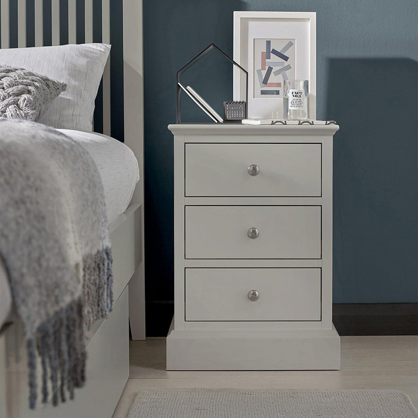 Arkansas Soft Grey 3 Drawer Bedside Cabinet