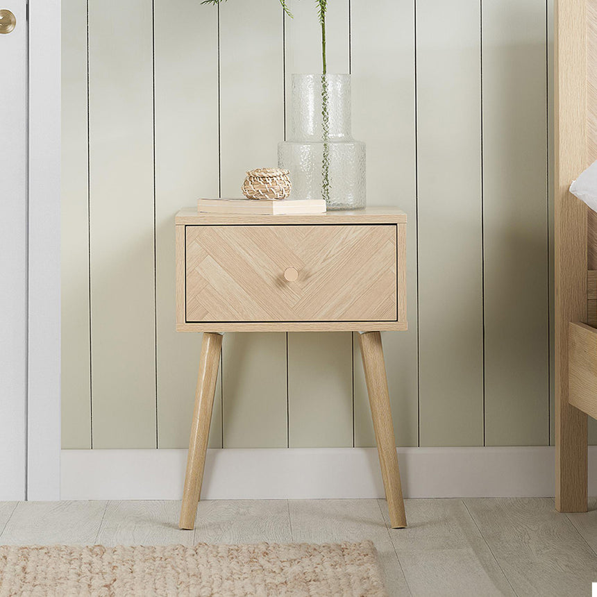 Herringford Oak 1 Drawer Bedside Table