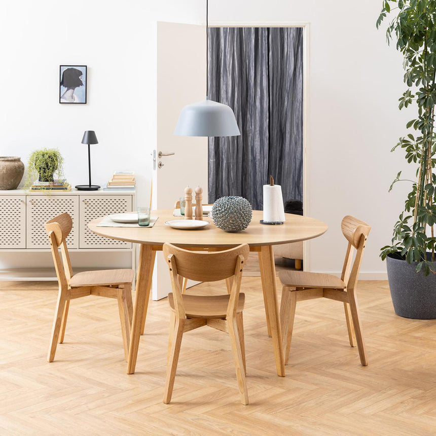 Roxby Round Dining Table - 6 Seater - 140cm - Oak