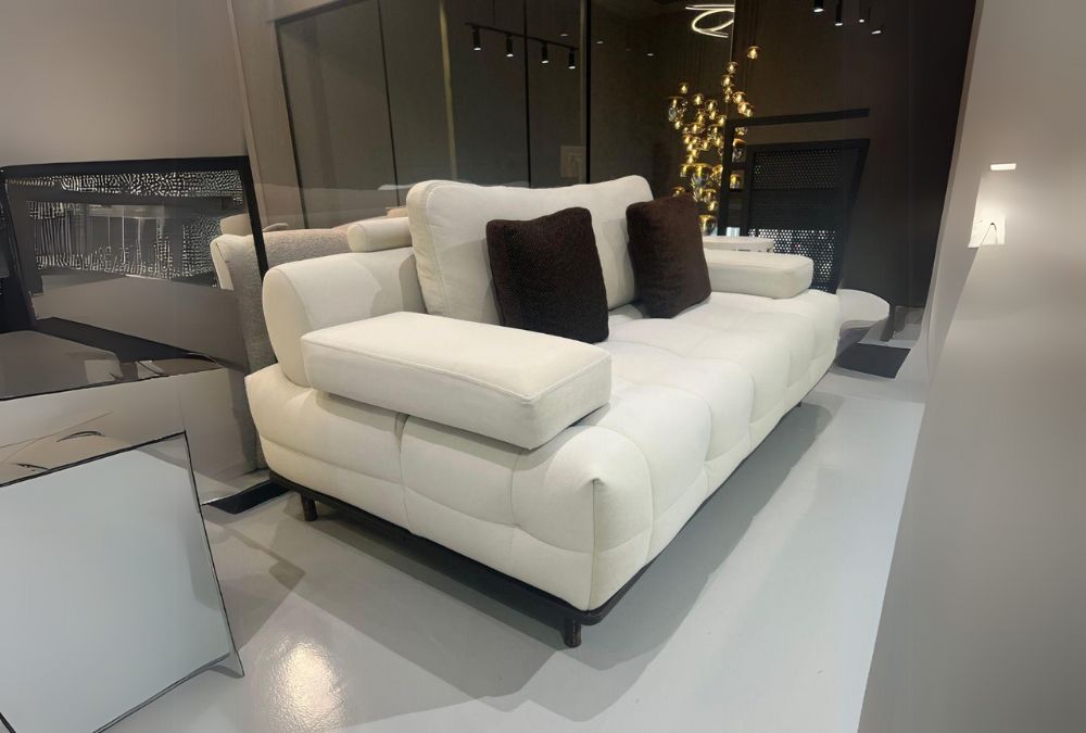 10 Stylish Ideas for How to Brighten a Dark Room