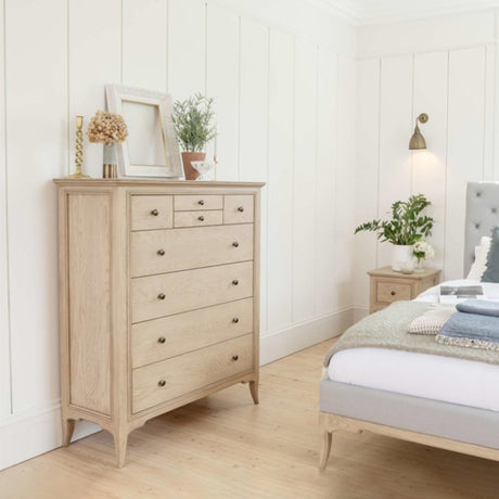 Willis and Gambier Toulon Oak 8 Drawer Chest-2