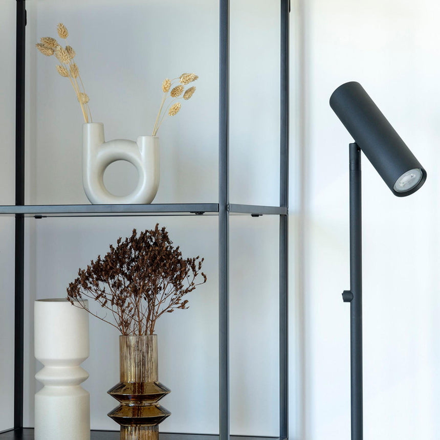 Yacolt Black Steel Floor Lamp-2