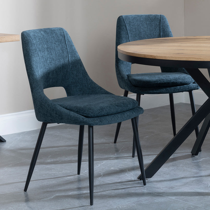 Barking Oak 4 Seater Round Dining Set with Black Spider Legs - 4 Stansbury Grey Fabric Dining Chair