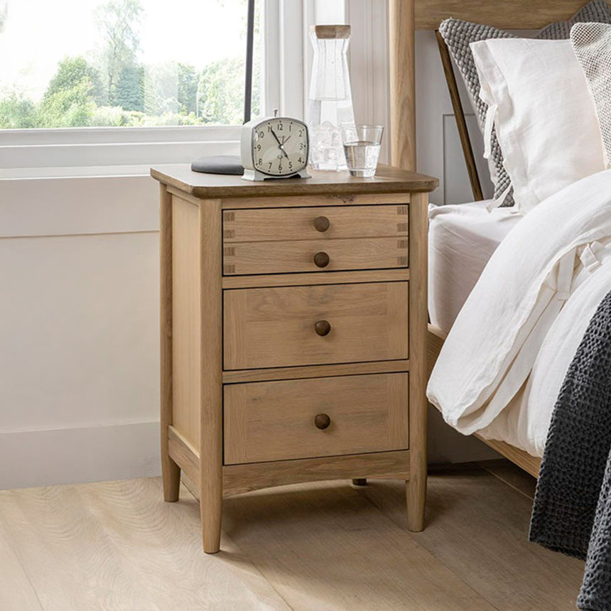 Connecticut Natural Oak 3 Drawer Bedside Cabinet