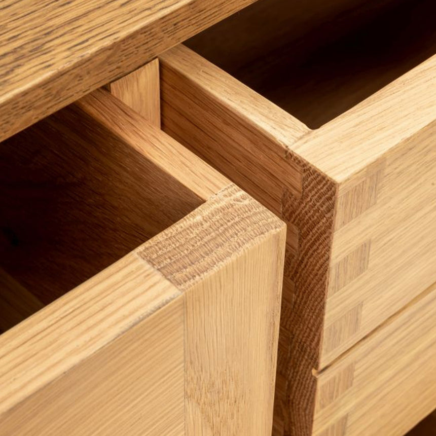 Connecticut Natural Oak 3 Over 4 Drawer Wide Chest