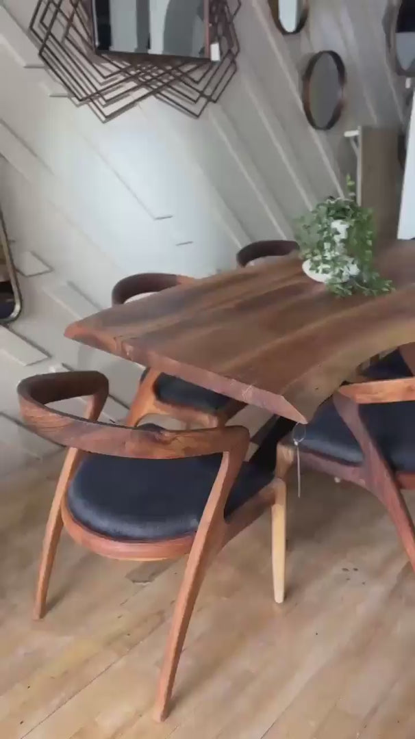 Jesi 4 Seater Industrial Acacia Wood Round Dining Table