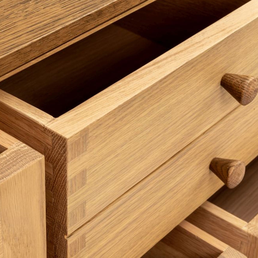 Connecticut Natural Oak 3 Over 4 Drawer Wide Chest
